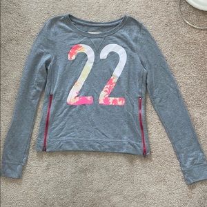 GREY HOLLISTER SIDE ZIPPER SWEATER